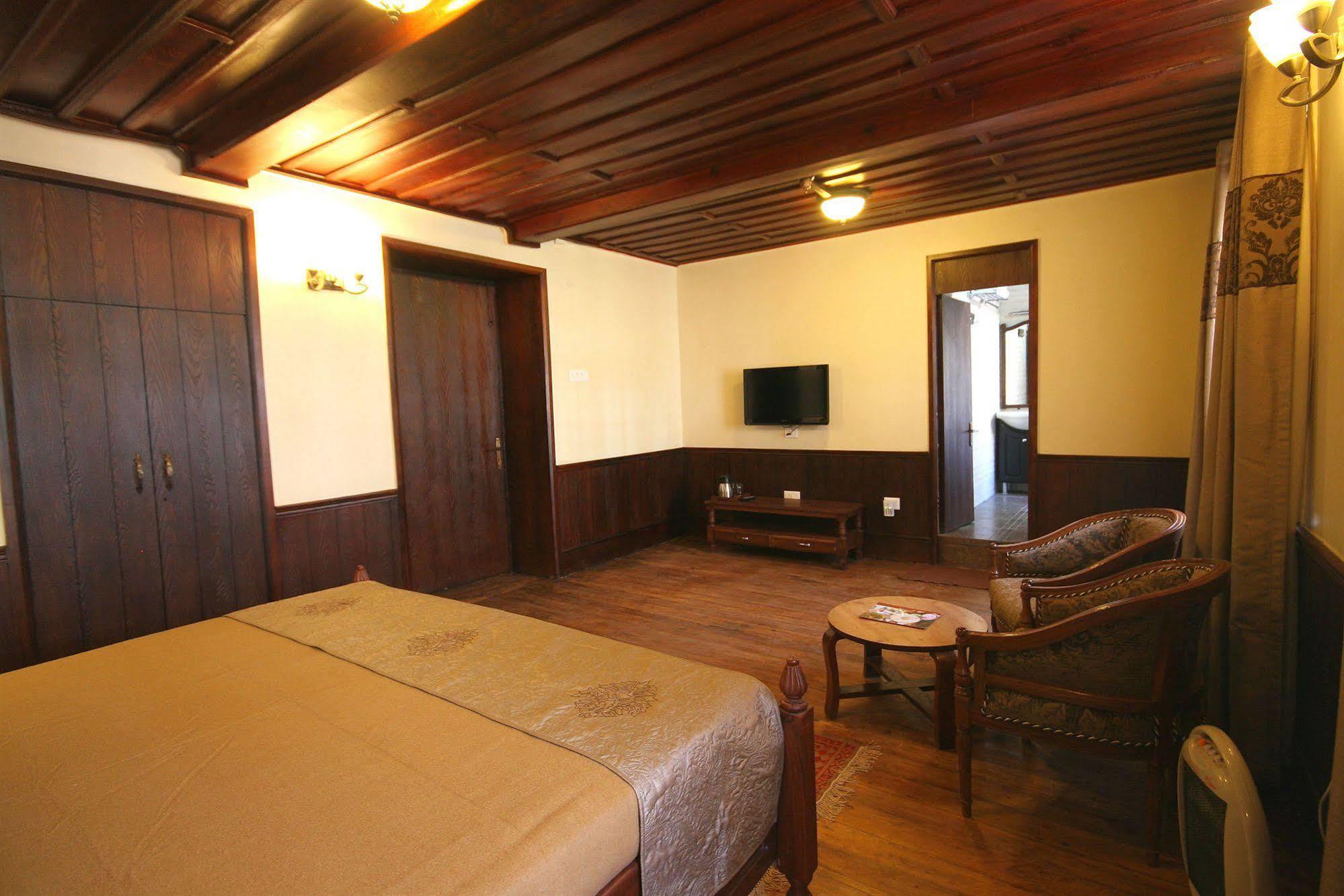 Hotel Chevron Fairhavens, Nainital Esterno foto
