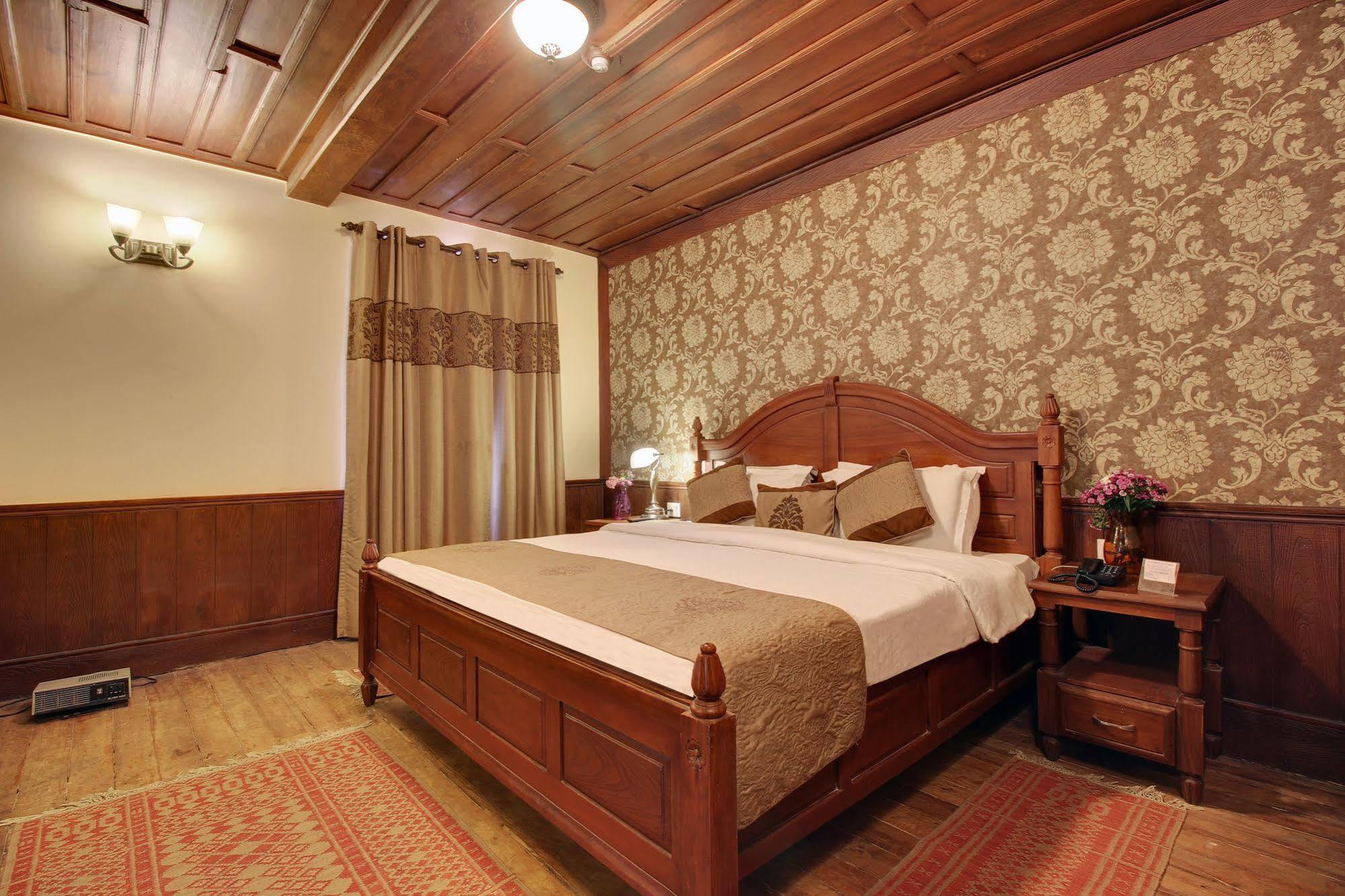 Hotel Chevron Fairhavens, Nainital Esterno foto